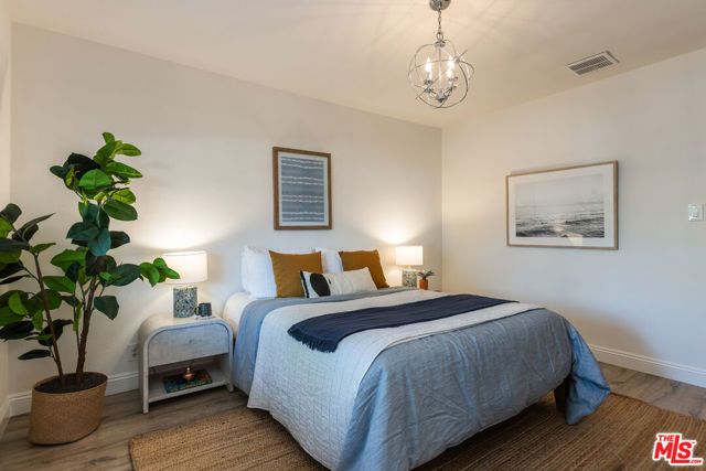 13620 Sylvan Street, Los Angeles, CA 91401