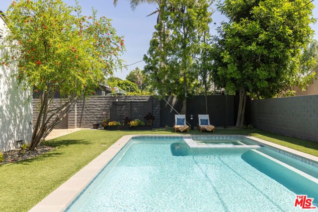 13620 Sylvan Street, Los Angeles, CA 91401