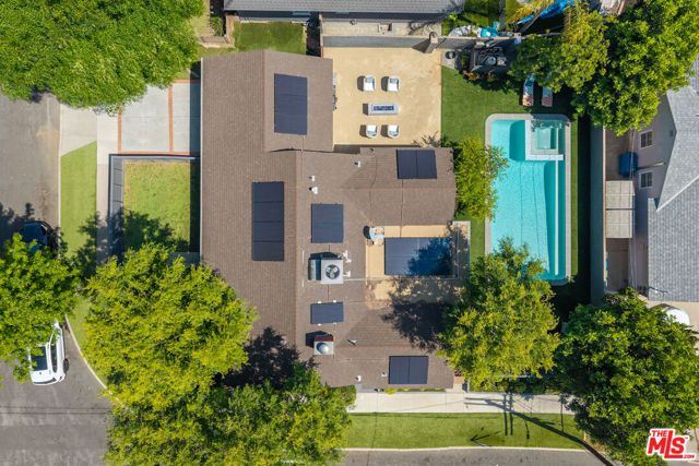 13620 Sylvan Street, Los Angeles, CA 91401