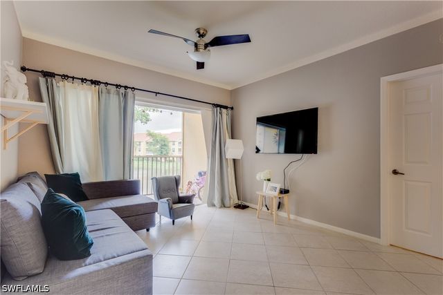 4670 Saint Croix LN 626, Naples, FL 34109