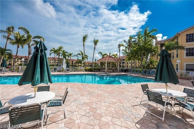 4670 Saint Croix LN 626, Naples, FL 34109