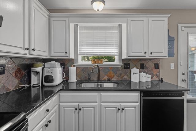 225 Cannonball Drive, Nicholasville, KY 40356