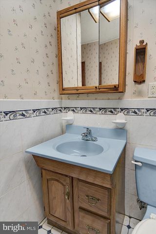 300 NORTHVIEW AVE, Telford, PA 18969