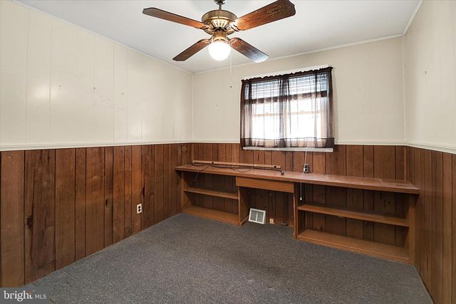 300 NORTHVIEW AVE, Telford, PA 18969