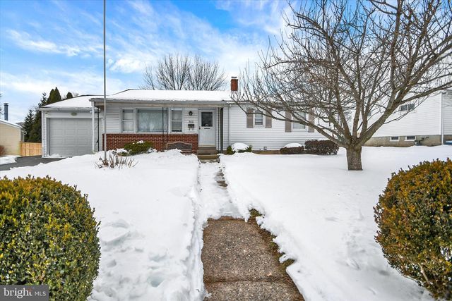 300 NORTHVIEW AVE, Telford, PA 18969