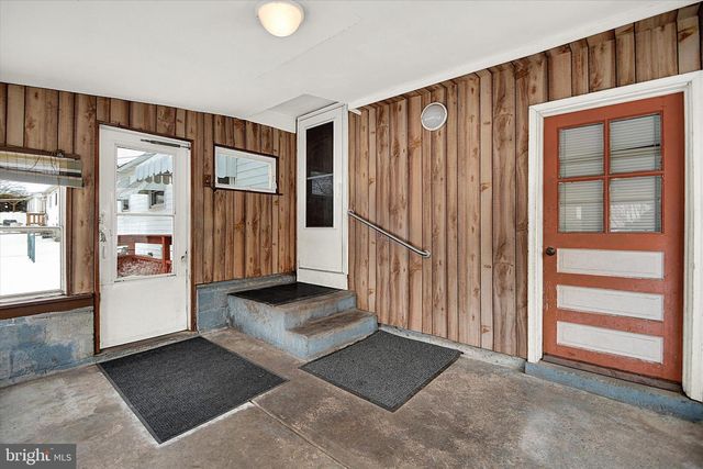 300 NORTHVIEW AVE, Telford, PA 18969