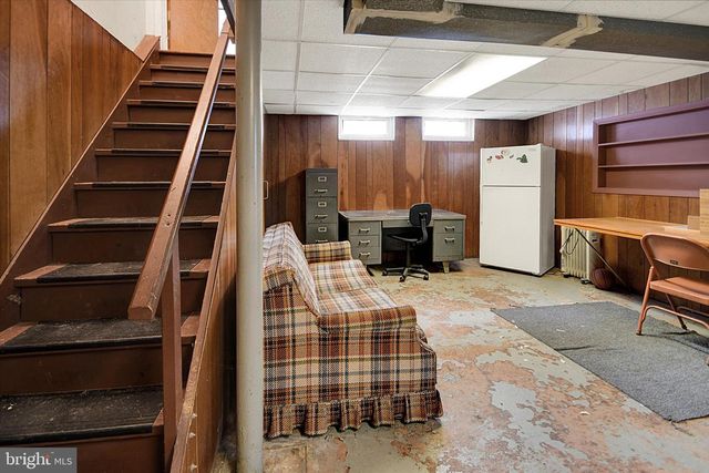 300 NORTHVIEW AVE, Telford, PA 18969