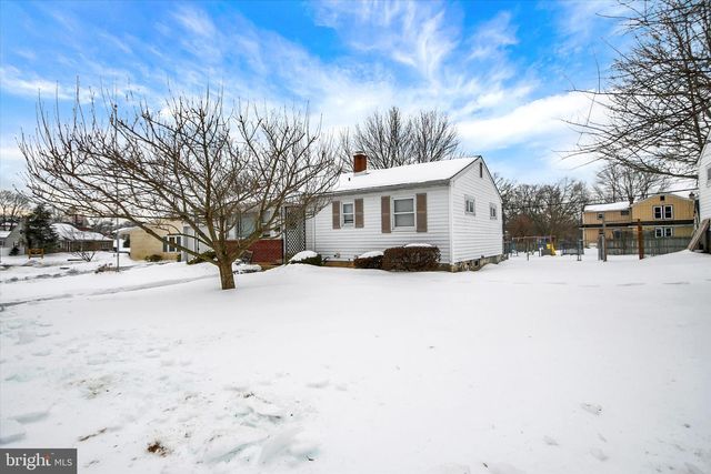 300 NORTHVIEW AVE, Telford, PA 18969