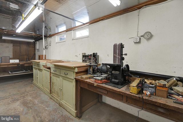 300 NORTHVIEW AVE, Telford, PA 18969