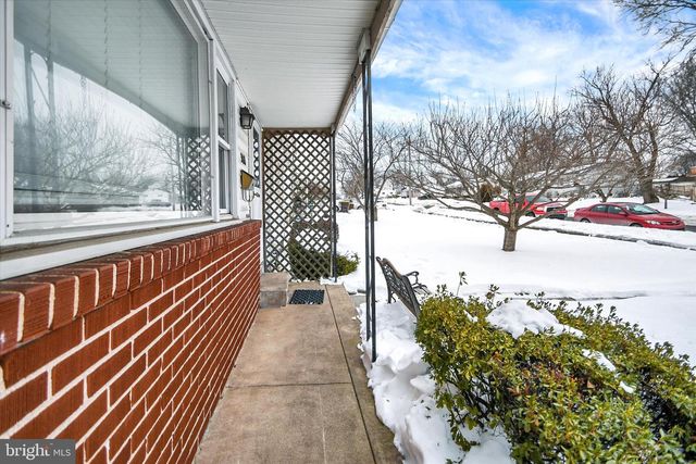 300 NORTHVIEW AVE, Telford, PA 18969