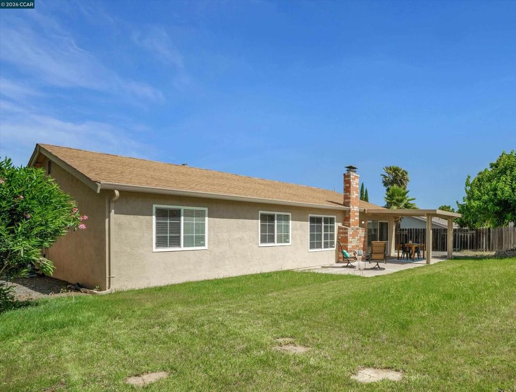 Image 16 of property listing at 2333 Arthur Way, Antioch, CA 94509