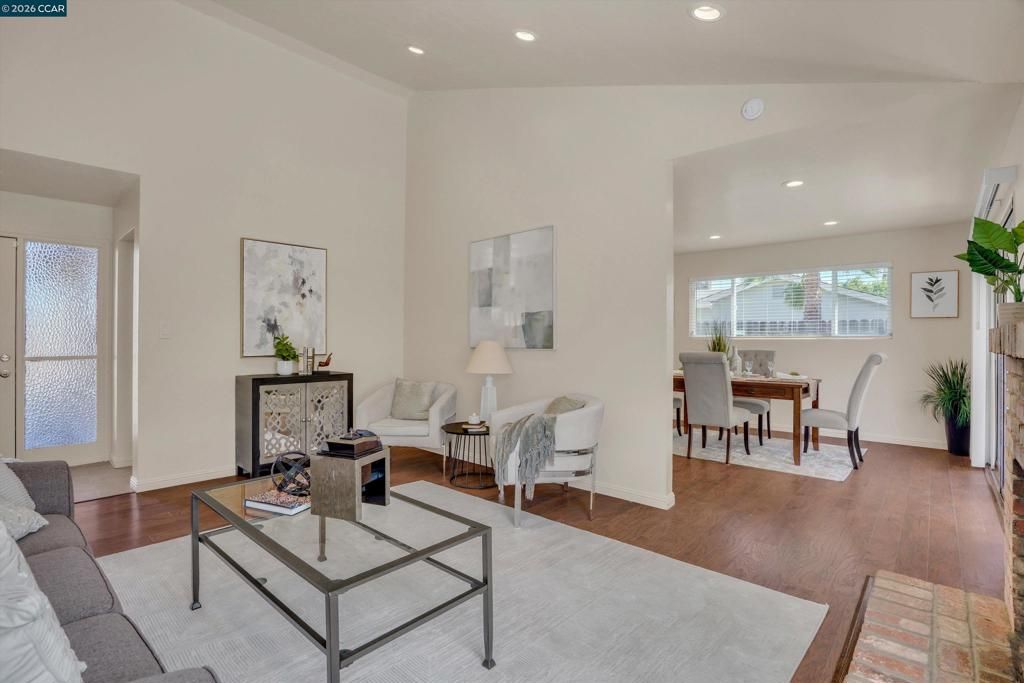 Image 17 of property listing at 2333 Arthur Way, Antioch, CA 94509