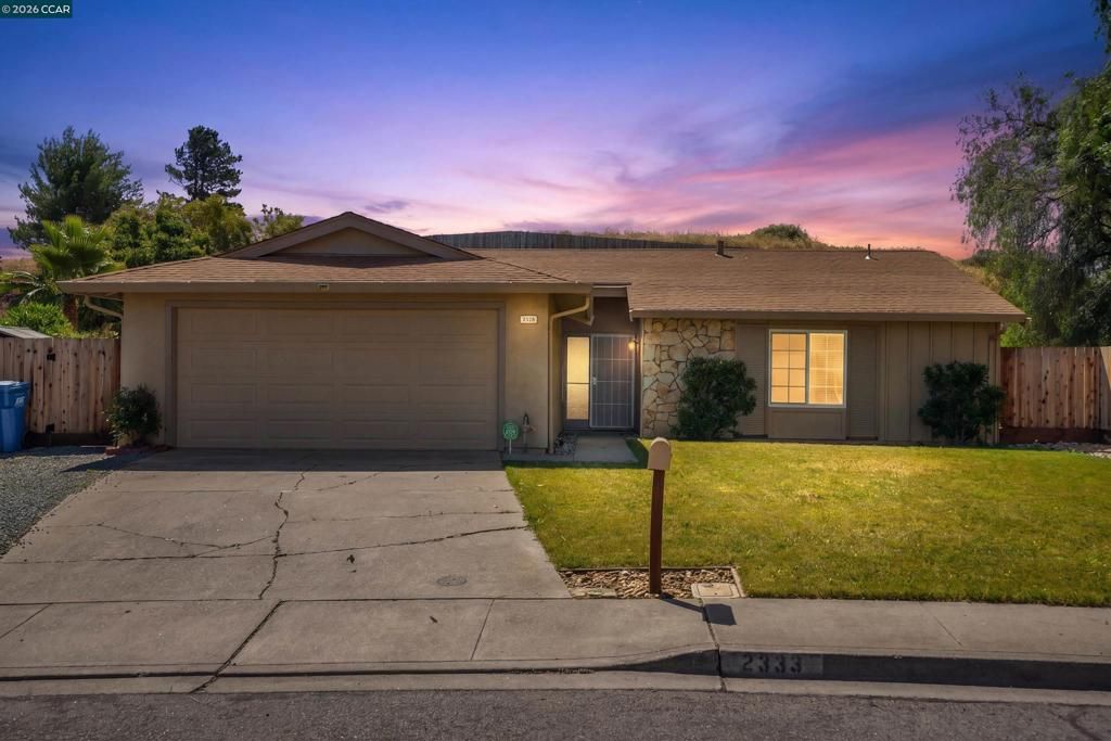 Image 18 of property listing at 2333 Arthur Way, Antioch, CA 94509