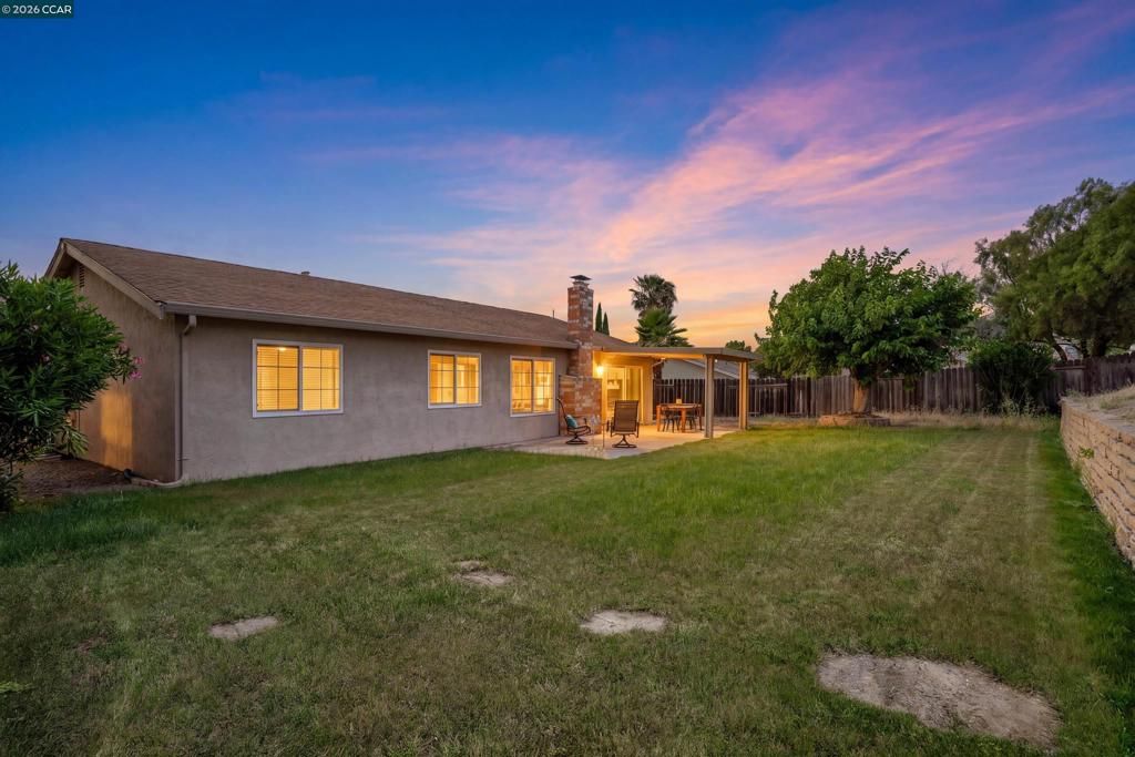 Image 19 of property listing at 2333 Arthur Way, Antioch, CA 94509