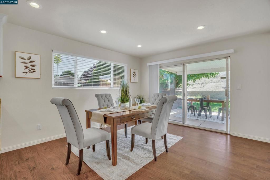 Image 6 of property listing at 2333 Arthur Way, Antioch, CA 94509