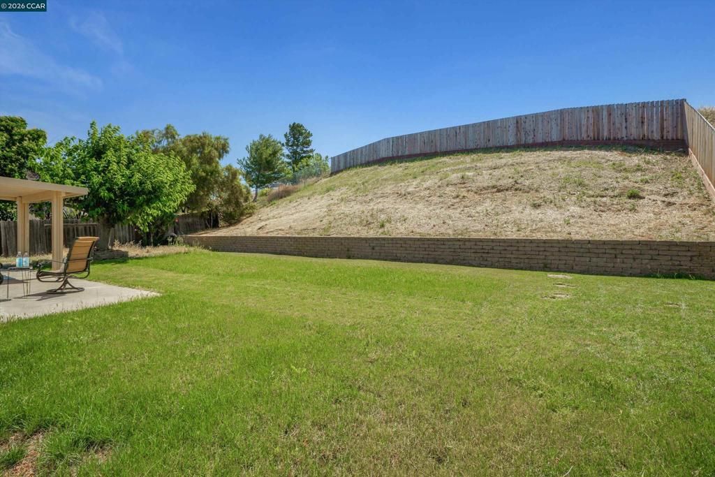 Image 9 of property listing at 2333 Arthur Way, Antioch, CA 94509