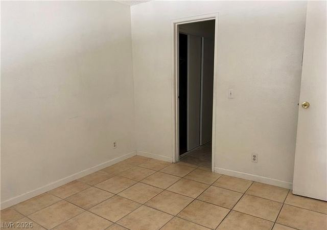 4955 JEFFREYS Avenue 710, Las Vegas, NV 89119