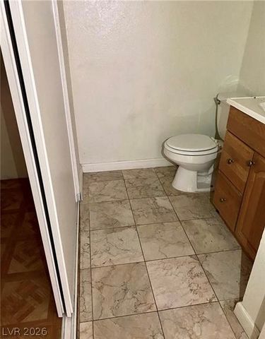 4955 JEFFREYS Avenue 710, Las Vegas, NV 89119