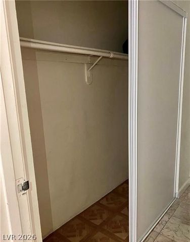4955 JEFFREYS Avenue 710, Las Vegas, NV 89119
