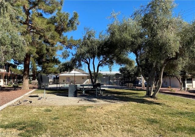 4955 JEFFREYS Avenue 710, Las Vegas, NV 89119