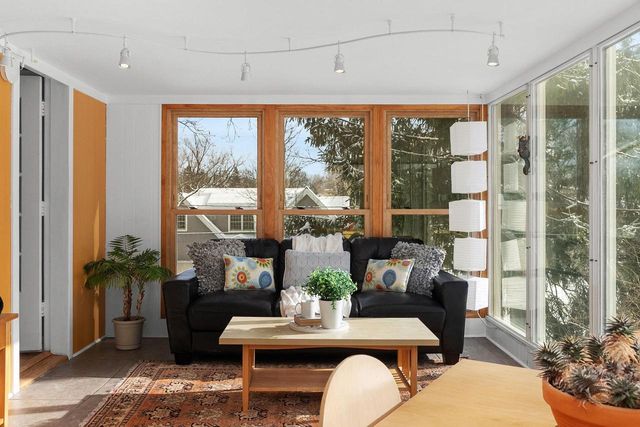 202 Shepard Terrace, Madison, WI 53705