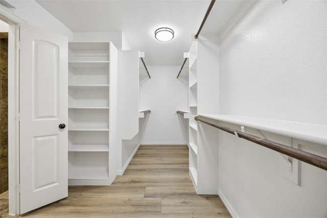 217 Hawks Ridge Trail, Burleson, TX 76028