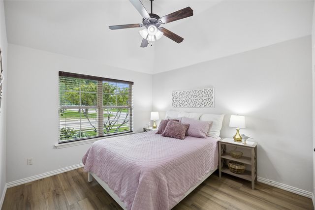 217 Hawks Ridge Trail, Burleson, TX 76028