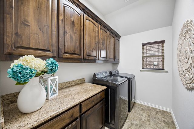 217 Hawks Ridge Trail, Burleson, TX 76028