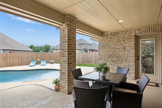217 Hawks Ridge Trail, Burleson, TX 76028