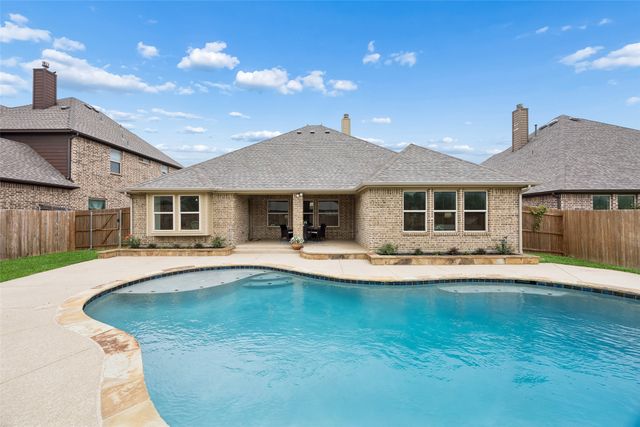 217 Hawks Ridge Trail, Burleson, TX 76028
