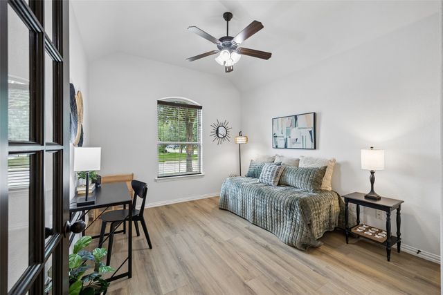 217 Hawks Ridge Trail, Burleson, TX 76028