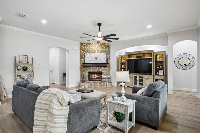217 Hawks Ridge Trail, Burleson, TX 76028