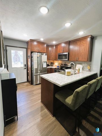 507 S Greene St Street, Rock Rapids, IA 51246