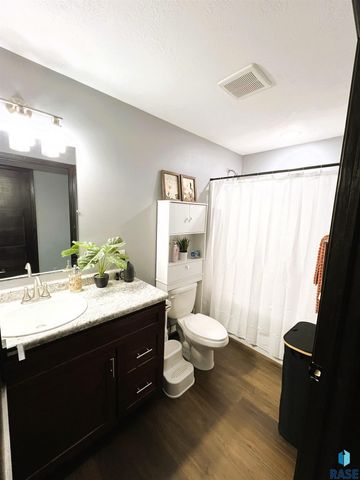 507 S Greene St Street, Rock Rapids, IA 51246