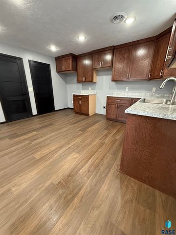 507 S Greene St Street, Rock Rapids, IA 51246