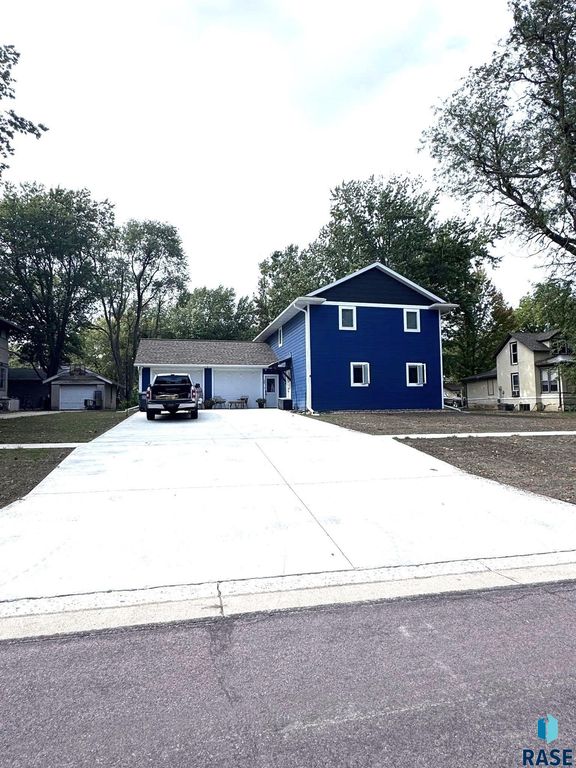 507 S Greene St Street, Rock Rapids, IA 51246