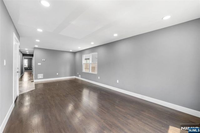 1117 Chestnut Street, Elizabeth, NJ 07201