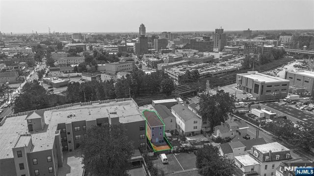 1117 Chestnut Street, Elizabeth, NJ 07201