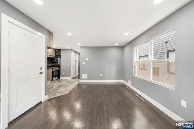 1117 Chestnut Street, Elizabeth, NJ 07201