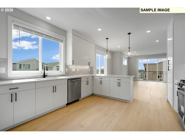 18630 Sw SOLITUDE St, Beaverton, OR 97007