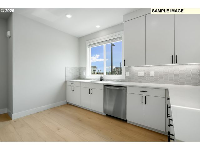 18630 Sw SOLITUDE St, Beaverton, OR 97007