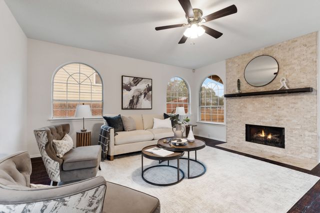 1414 Saddleback Lane, Lewisville, TX 75067