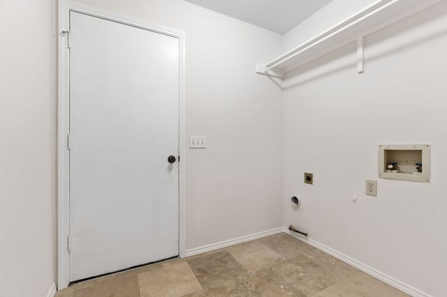 1414 Saddleback Lane, Lewisville, TX 75067
