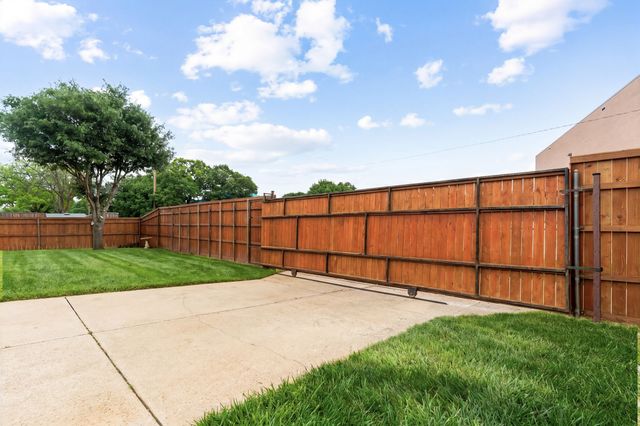 1414 Saddleback Lane, Lewisville, TX 75067