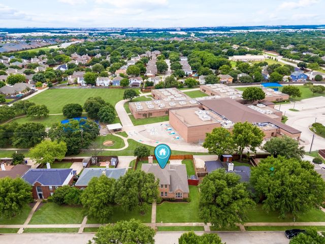 1414 Saddleback Lane, Lewisville, TX 75067