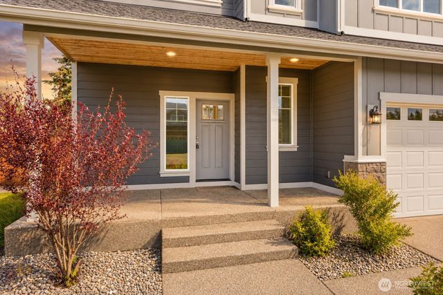 107 Brodie Street SE, Rainier, WA 98576