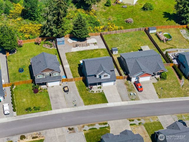107 Brodie Street SE, Rainier, WA 98576