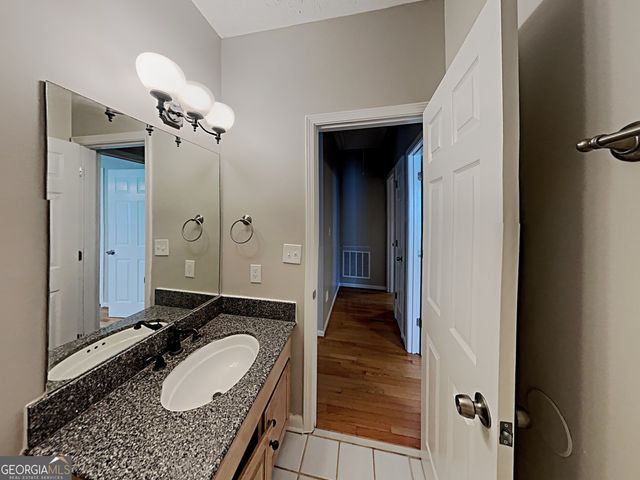 6898 Fox Hunt Circle W, Douglasville, GA 30135
