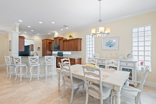 10755 La Strada, West Palm Beach, FL 33412