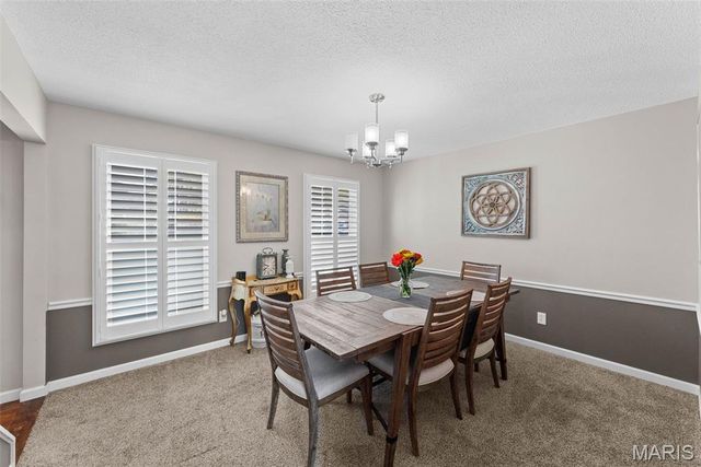 1517 Shadyside Lane, St Louis, MO 63146